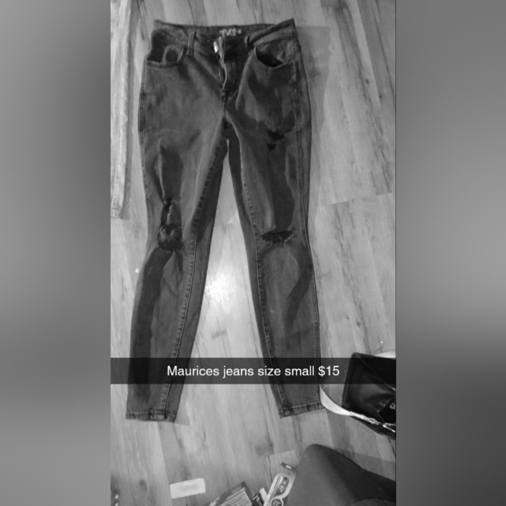 Maurices jeans